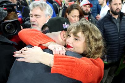 Taylor Swift Is the 'Happiest She's Been in a Long Time' With Travis Kelce