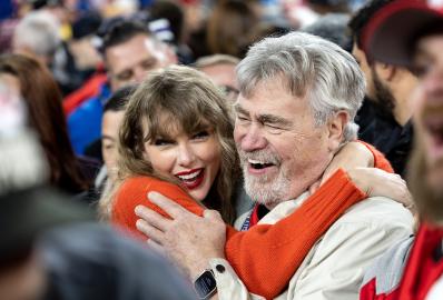 Travis Kelce's Dad Calls 'The Real' Taylor Swift a 'Very Gracious' Person