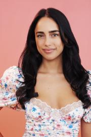 The Bachelor’s Maria Georgas Survives 2-on-1 Date After Sydney Feud