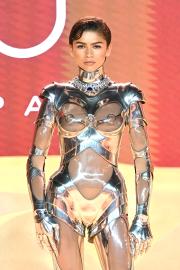 Archive Queen! Zendaya Shows off Bare Butt, Breasts at 'Dune 2' Premiere