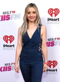 'Bachelor' Alum Carly Waddell Hard Launches 'Loveable' New Boyfriend