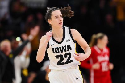 The Kansas City Chiefs Cheer On Caitlin Clark in March Madness Tournament