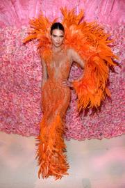 Did Kendall Jenner’s Makeup Artist Confirm She’s Going to the Met Gala?