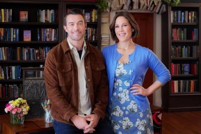 Erin Krakow New Movie With Robert Buckley Gives ‘You’ve Got Mail’ Vibes