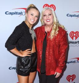 JoJo Siwa Reveals Parents Thought She'd Leave Family 'High and Dry' at 18