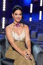 Katy Perry Jokes She Doesn’t Know ‘California Gurls’ on 'American Idol'