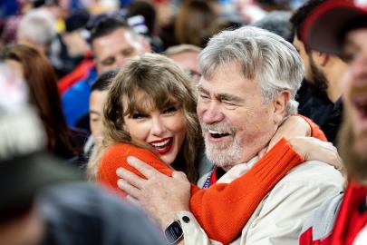 Taylor Swift Fans Freak Out Over 'So High School' Shout-Out to Ed Kelce