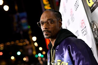 Snoop Dogg Thanks ‘Nephews’ Drake and Kendrick Lamar for Their Rap Feud