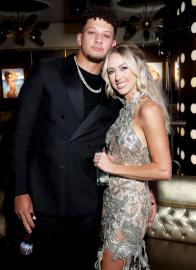 Patrick Mahomes Calmly Waits for Son Bronze to Finish Tantrum: 'Dad Job'