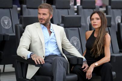 David Beckham Allegedly Cheated on Victoria With 5 Women and Sent Sexts