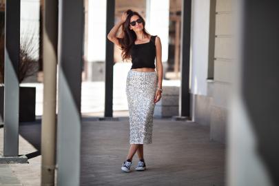 15 Gorgeous Maxi Skirts To Wear With Your Favorite Crop Tops
