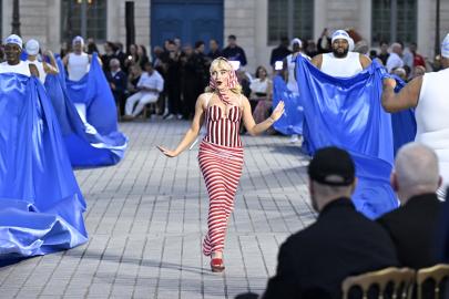Sabrina Carpenter Makes Surprise Appearance on Vogue World: Paris Runway