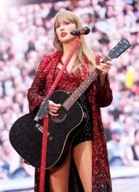 Taylor Swift Praises Wembley Officials for Quickly Helping Fan in Need