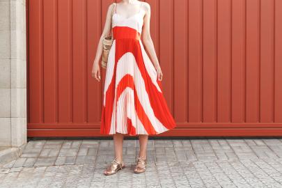 21 Airy Midi Dresses That Pair Perfectly With Flats
