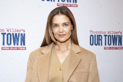 Katie Holmes and Jennifer Aniston Love These Now-$11 Flip-Flops