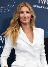 Gisele Bundchen Shares 1st Photo of Her and Joaquim's Baby