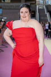 Lena Dunham Details Her 'Big Dream' About Living Life Away From Hollywood