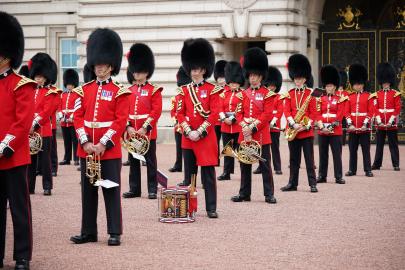 Buckingham Palace Guards Played ‘Pink Pony Club’ to Celebrate Pride
