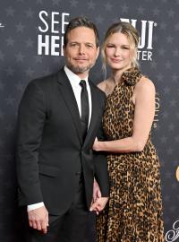 Kelley Wolf Says She's 'Ready to Begin Again' After Scott Wolf Divorce