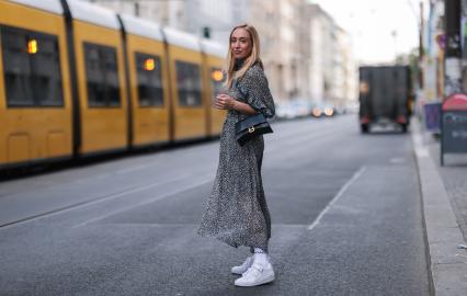 21 Parisian-Inspired Transitional Pieces to Flatter Women Over 40 