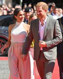 Royal Expert Offers Bleak Insight Into Harry and Meghan’s New Netflix Deal