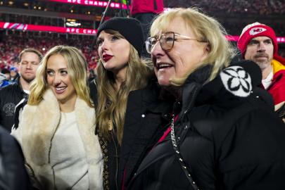 What Taylor Swift Said to Brittany Mahomes, Donna Kelce After AFC Title Win