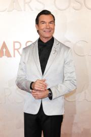 Jerry O'Connell Addresses Rumors That He Could Be a 'Cuck'