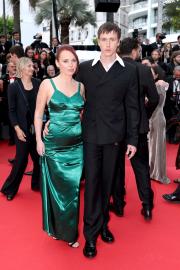 Harris Dickinson’s Girlfriend Rose Gray Shares Secret to Long Distance