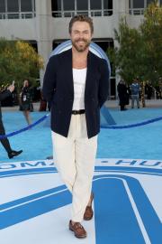 Derek Hough Beat Out These 2 Stars to Become New 'Extra' Host