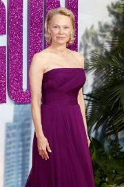 Why Doesn't Pamela Anderson Wear Makeup? What She's Said About Natural Look