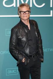 Harry Hamlin Says He’s Been Sober 1 Year: ‘It’s a Whole New World’
