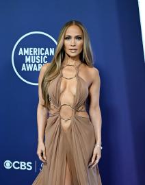 Jennifer Lopez Denied Entry to Chanel Store in Istanbul: Report