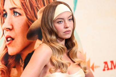 Sydney Sweeney Rocks a Voluminous Hairstyle in 'Americana' BTS Photo