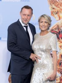 Robin Wright Details 'Liberating' Move to England With Partner Henry Smith