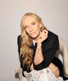 Toni Collette Talks ‘Wayward,’ Motherhood and Living Authentically: ‘We Have the Freedom to Choose Who We Are’ 
