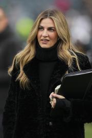 Erin Andrews Claps Back at Critics of Fox NFL Broadcast: 'You Try to Do This'