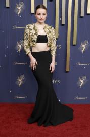 Kaitlyn Dever Honors Late Mom at 2025 Emmys