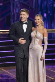 Witney Carson Says Her DMs Are Flooded With Potential Dates for Robert Irwin