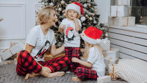 20 Best Matching Family Pajamas for the Holiday Season 
