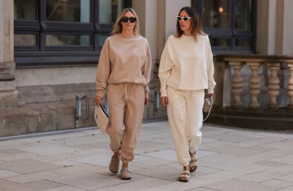 No Way! These Polished Travel Outfits Feel Like Loungewear 
