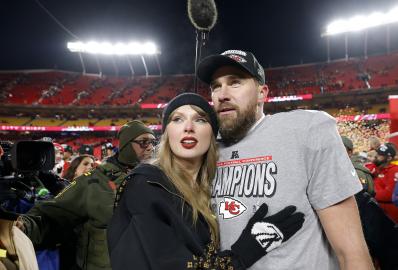 Taylor Swift and Travis Kelce Put on Loved-up Display on 2nd NYC Date Night