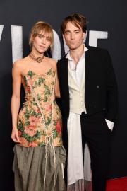 Rob Pattinson and Suki Waterhouse Enjoy Rare Date at ‘Die My Love’ Premiere