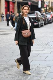 Love Katie Holmes’ $535 Chic Fall Crossbody? This $24 Style Is Seriously Spot On