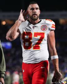 Travis Kelce Responds After Testy Interaction With Bills Fans in Buffalo